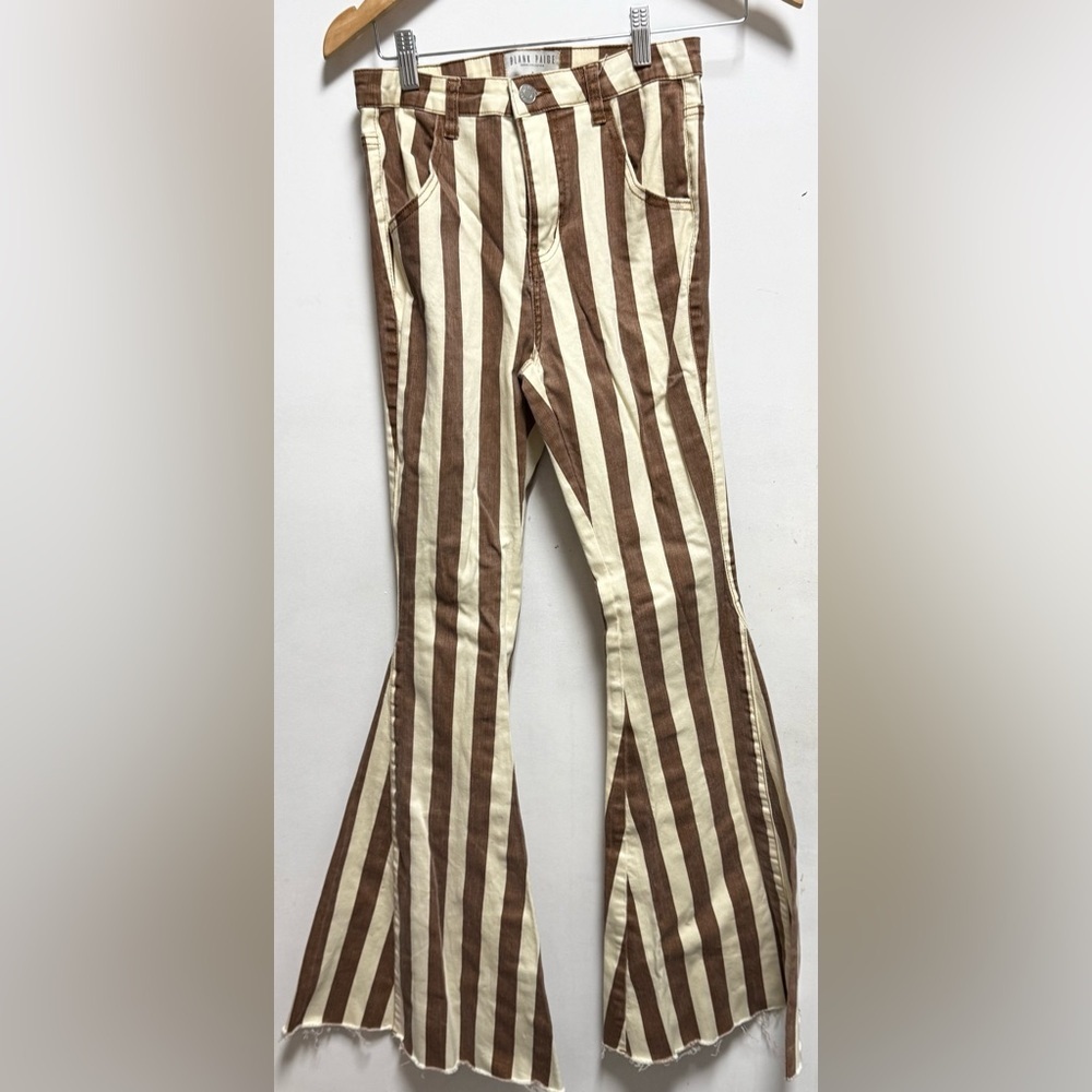 Chic Striped Flare Pants in Brown and White Size S - Picture 2 of 11